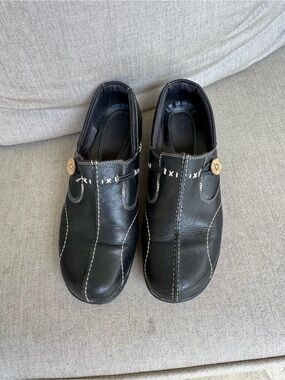 Clarks, Black, Slip-On Casual Loafers with Contrast Stitching, Size 10